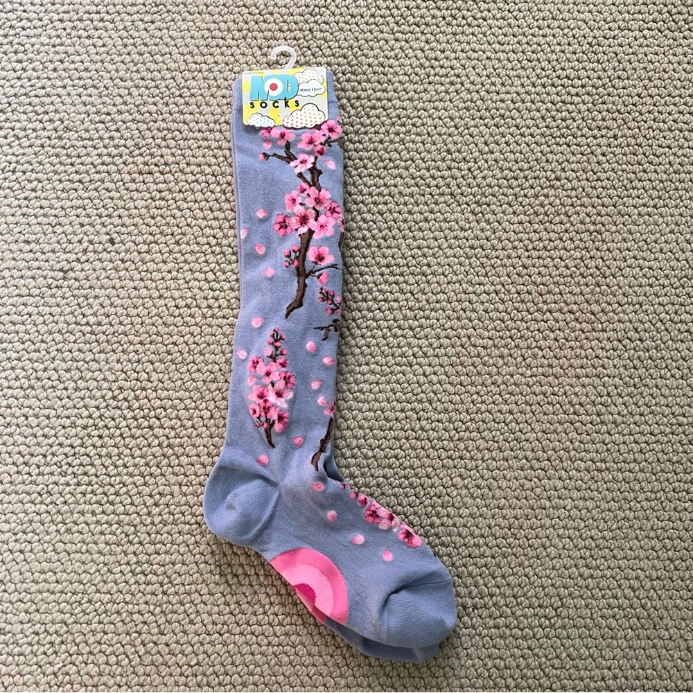 NWT Mod Sock Floral Knee-High Socks